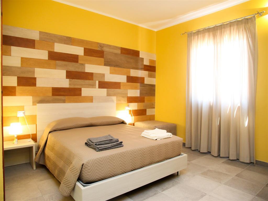 Le Stanze Del Centro Hotel San Teodoro  Ngoại thất bức ảnh