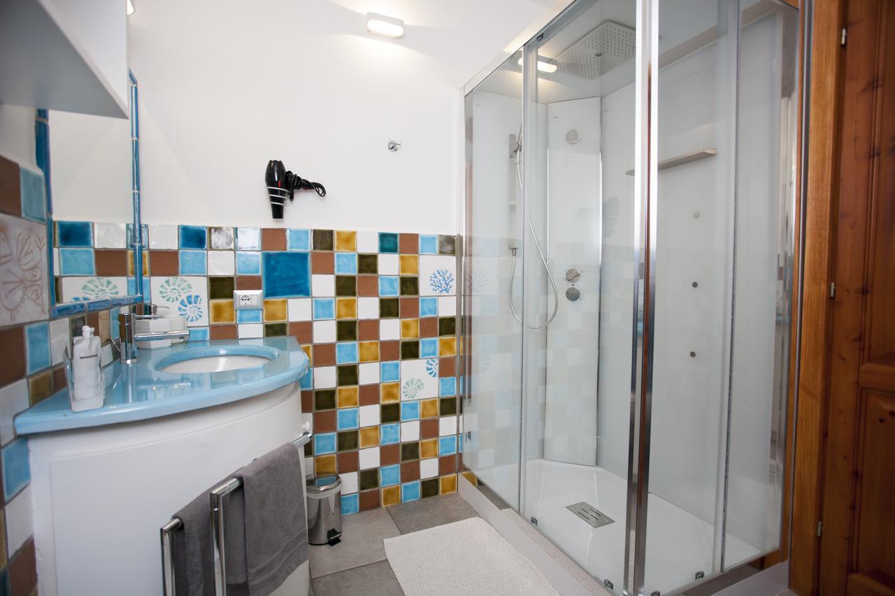 Le Stanze Del Centro Hotel San Teodoro  Ngoại thất bức ảnh
